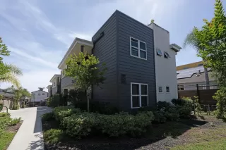 Photo #1: 260009401 Listing 