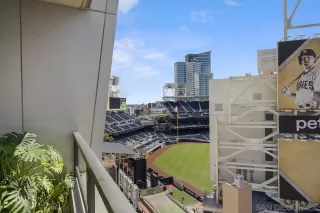 Photo #3: 260009463 Listing 