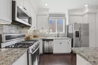 Photo #4: 260009477 Listing 