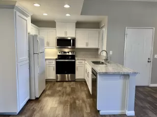 Photo #4: 2600095 Listing 