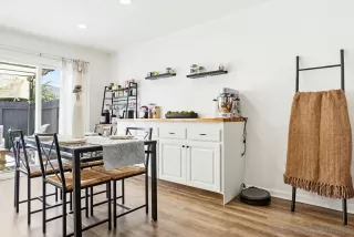 Photo #3: 260009525 Listing 