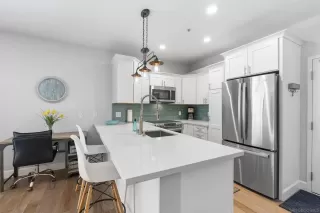 Photo #2: 260009530 Listing 