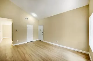 Photo #6: 260009545 Listing 