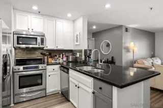 Photo #3: 260009549 Listing 