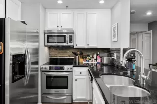 Photo #5: 260009549 Listing 