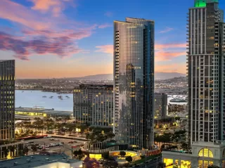 Photo #2: 260009552 Listing 