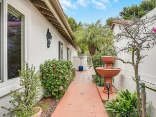 Photo #2: 2600096 Listing 