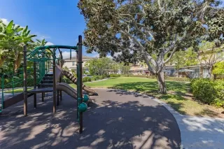 Photo #1: 260009676 Listing