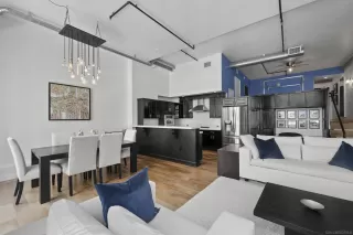 Photo #3: 260009723 Listing 