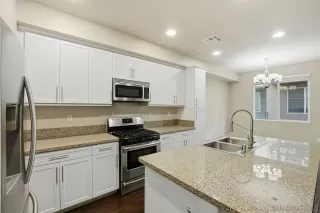 Photo #2: 260009726 Listing 