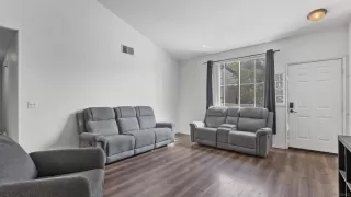 Photo #5: 260009761 Listing 