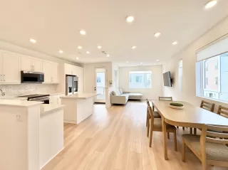 Photo #4: 260009798 Listing 