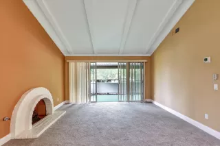 Photo #2: 260009799 Listing 