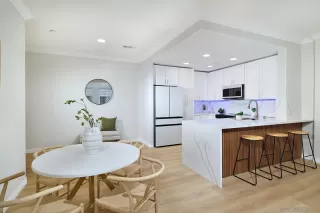 Browse active condo listings in LA BOHEME