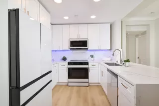 Photo #5: 260009805 Listing 