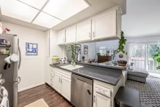 Photo #6: 260009872 Listing 