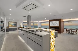 Photo #3: 260009885 Listing 