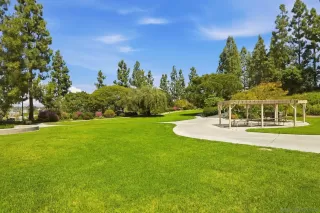 Photo #3: 260009892 Listing 