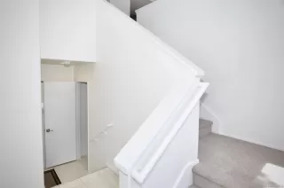 Photo #2: 260009900 Listing 