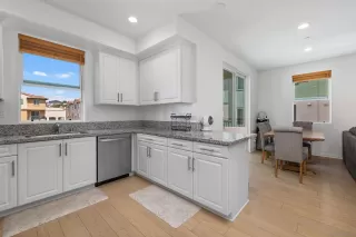 Photo #3: 260009905 Listing 