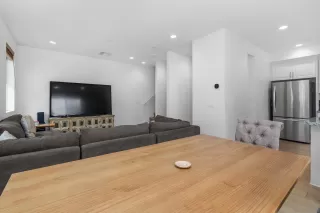 Photo #4: 260009905 Listing 