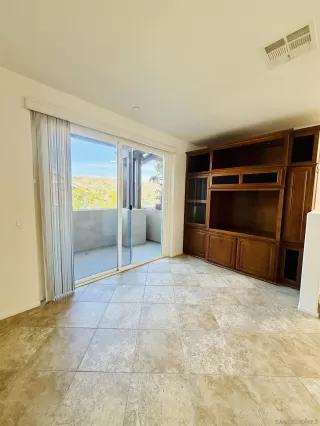 Photo #4: 260009915 Listing 