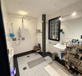 Photo #3: 260009926 Listing 