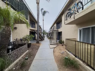 Photo #3: 260009933 Listing 