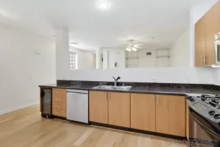 Photo #6: 260009935 Listing 