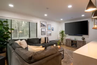 Photo #6: 260009936 Listing 