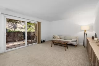 Photo #3: 260010000 Listing 