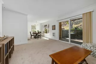 Photo #5: 260010000 Listing 