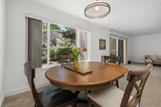 Photo #6: 260010000 Listing 