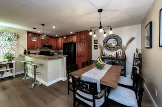 Browse active condo listings in WOODBRIDGE