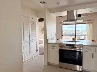 Photo #5: 260010124 Listing 