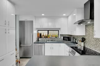 Photo #4: 260010127 Listing 