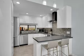 Photo #5: 260010127 Listing 