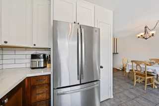 Photo #6: 260010160 Listing 