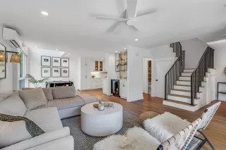 Photo #3: 260010167 Listing 