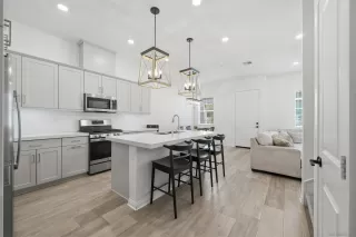 Photo #4: 260010169 Listing 