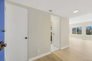 Photo #5: 260010180 Listing 