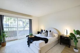 More Details about MLS # 260010207 : 7700 PARKWAY DR UNIT UNIT 2