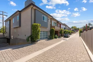 Photo #3: 260010211 Listing 