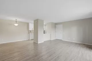 Photo #3: 260010216 Listing 