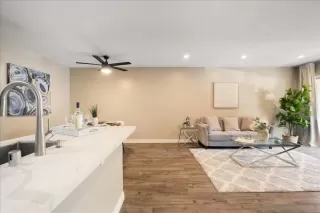 Photo #2: 260010279 Listing 