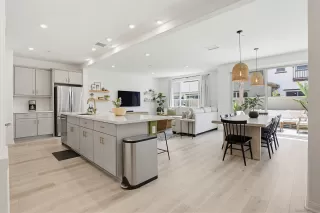 Photo #5: 260010306 Listing 