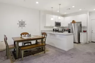 Photo #5: 260010308 Listing 