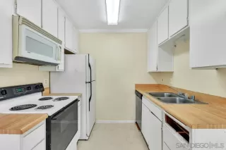 Photo #4: 260010319 Listing 