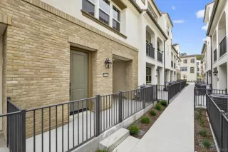 Photo #1: 260010327 Listing 
