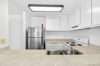 Photo #4: 260010345 Listing 